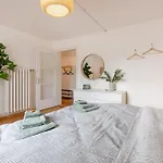 Cityview Balcony - In The Heart Of