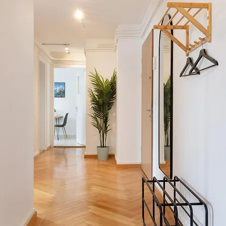 Lejlighed Cityview Balcony - In The Heart Of *