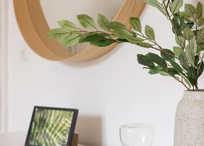 Cityview Balcony - In The Heart Of Appartamento