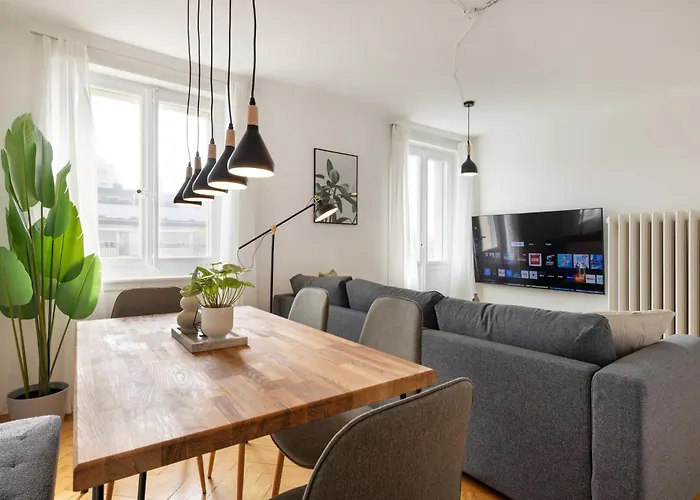 Cityview Balcony - In The Heart Of *