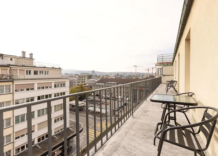 Cityview Balcony - In The Heart Of *